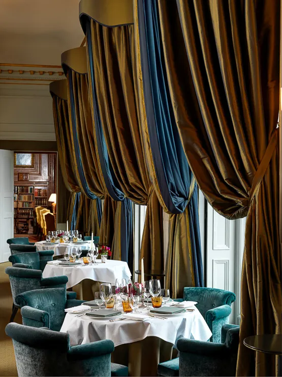Cliveden_House_Hotel_Dining_Interior_02-Large